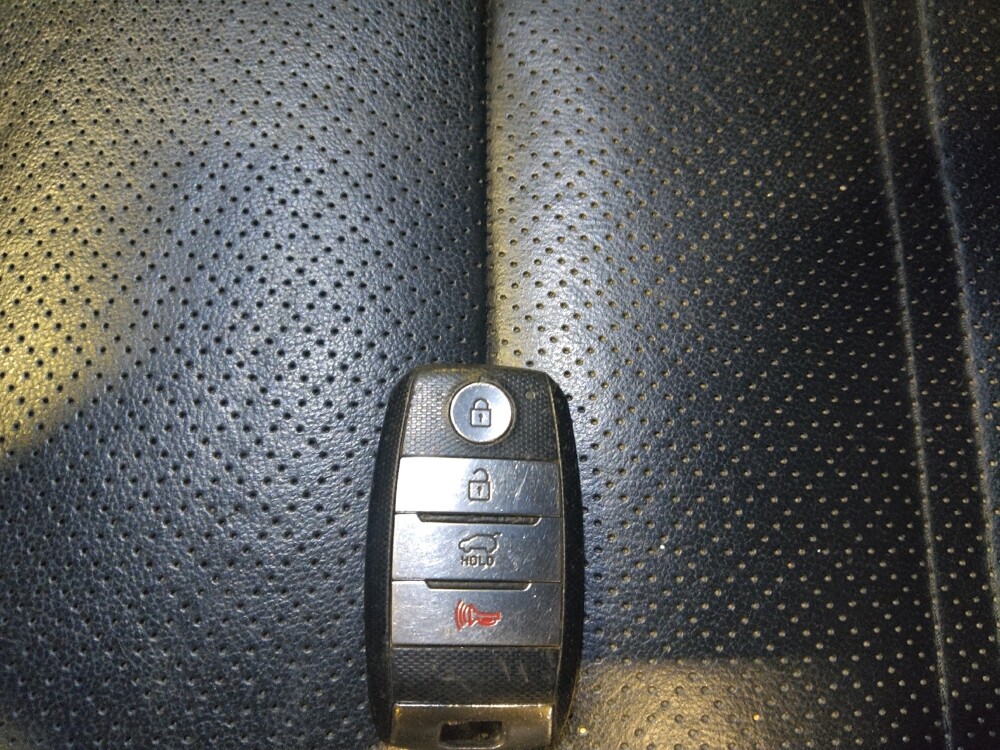 2017 Kia Sorento in Temple Hills, MD 20746 - 18088356 32