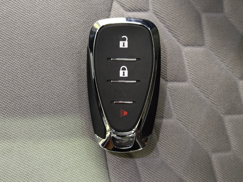 2020 Chevrolet Equinox in Greenville, SC 29607 - 18088358 32