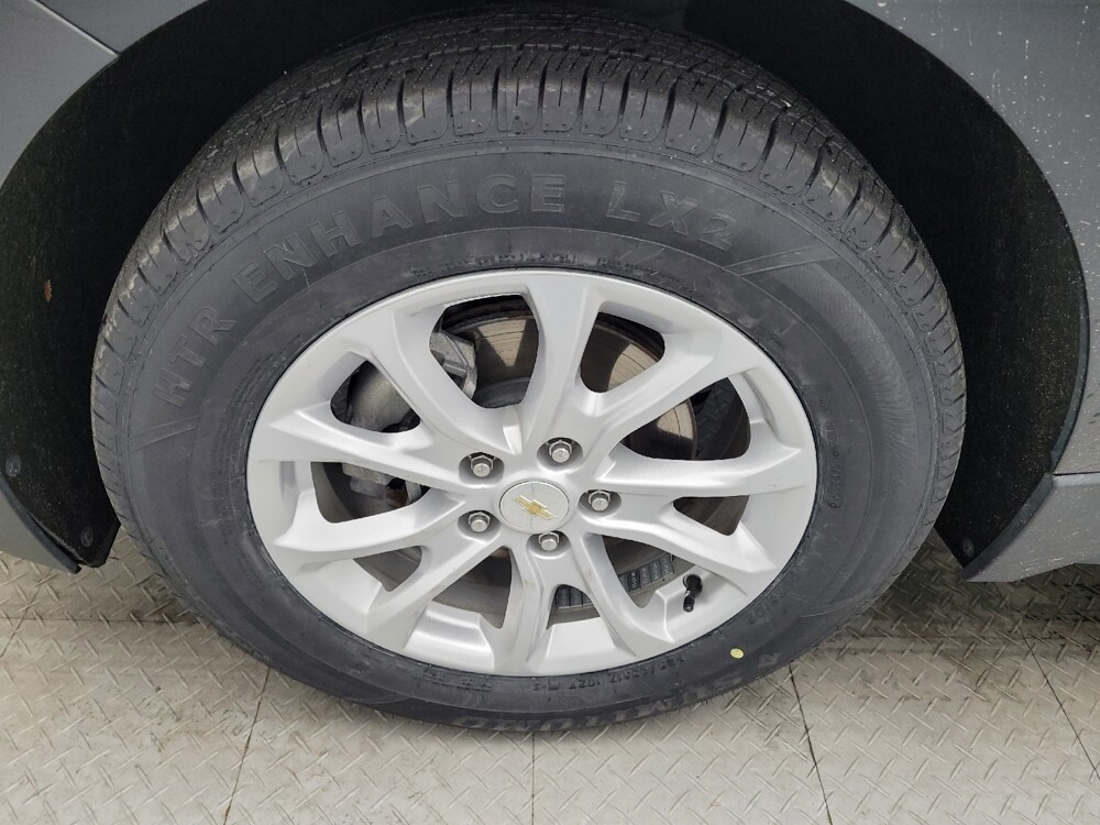 2020 Chevrolet Equinox in Greenville, SC 29607 - 18088358 31