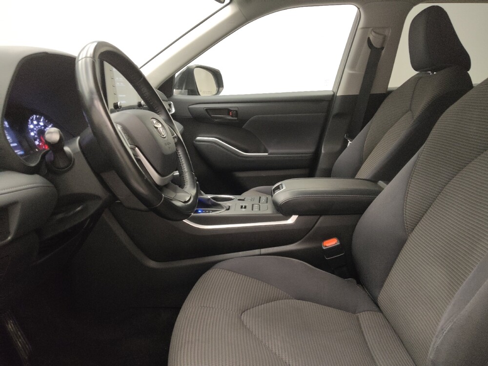 2022 Toyota Highlander in Lombard, IL 60148 - 18088372 17