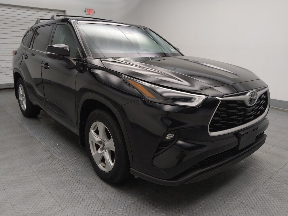 2022 Toyota Highlander in Lombard, IL 60148 - 18088372 13