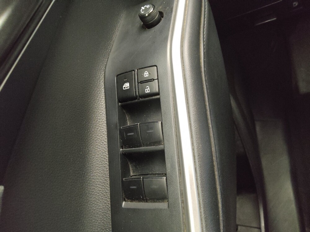 2022 Toyota Highlander in Lombard, IL 60148 - 18088372 27