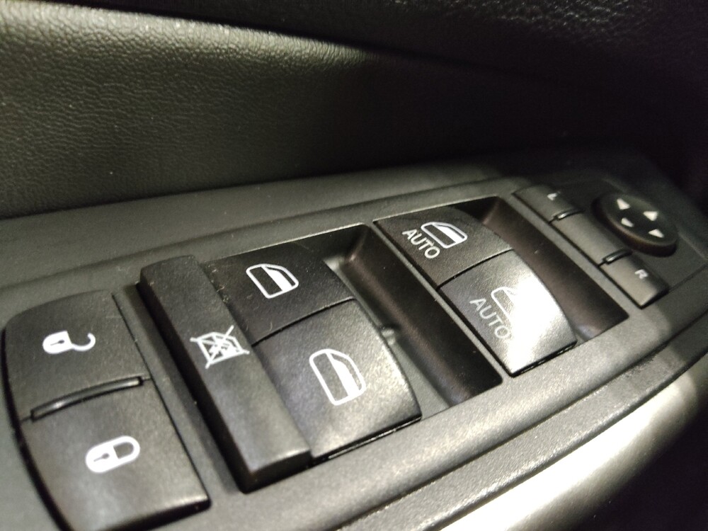 2020 Jeep Cherokee in Greenville, SC 29607 - 18088380 27