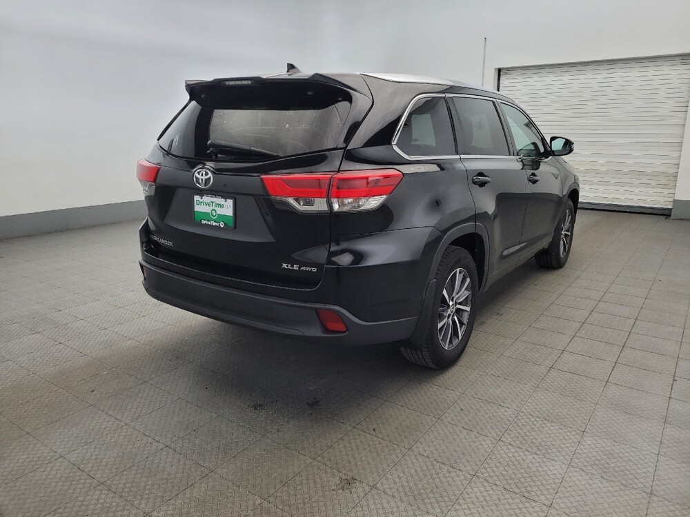 2017 Toyota Highlander in Williamstown, NJ 8094 - 18088388 9