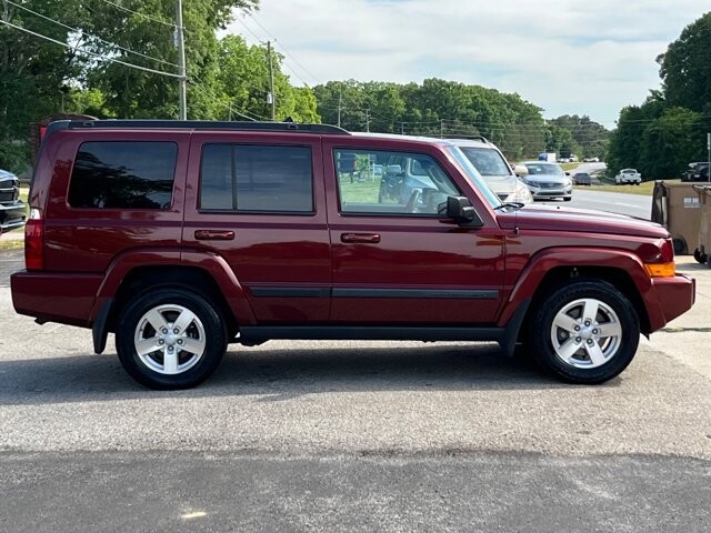 2008 Jeep Commander in Flowery Branch, GA 30542 - 18088455 4