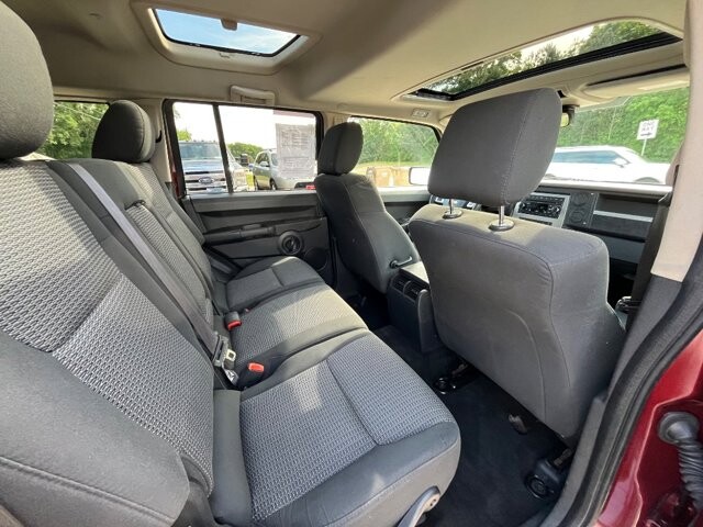 2008 Jeep Commander in Flowery Branch, GA 30542 - 18088455 9
