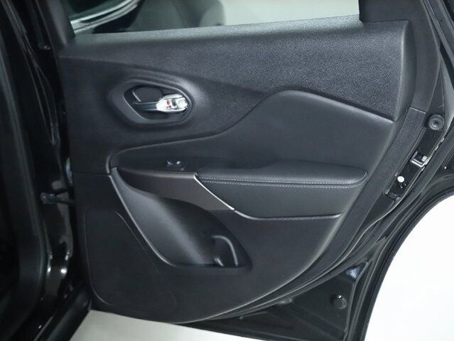 2022 Jeep Cherokee in Bedford, OH 44146 - 18088456 33