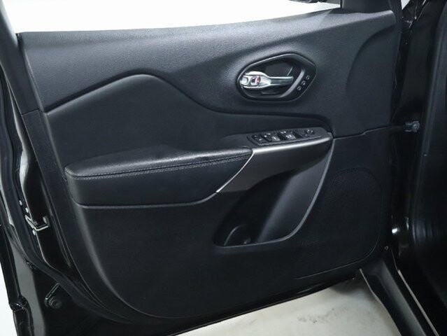 2022 Jeep Cherokee in Bedford, OH 44146 - 18088456 16