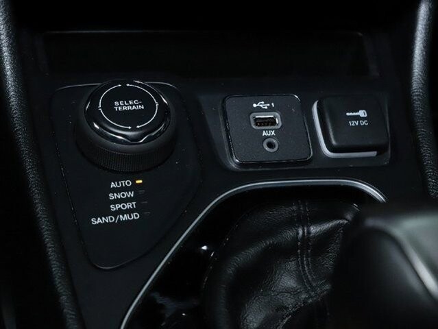 2022 Jeep Cherokee in Bedford, OH 44146 - 18088456 29