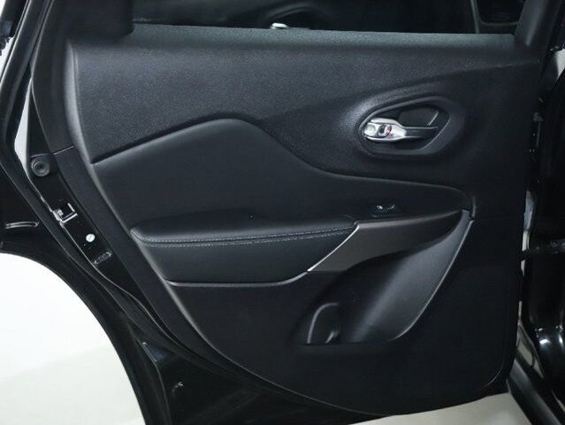 2022 Jeep Cherokee in Bedford, OH 44146 - 18088456 13