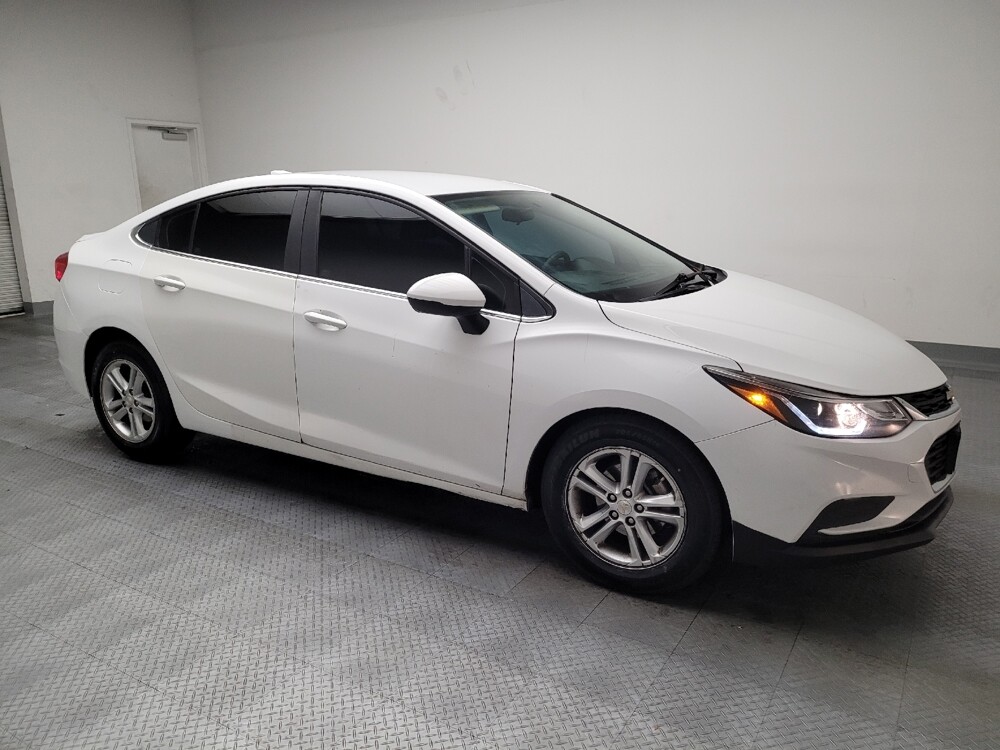 2017 Chevrolet Cruze in Sacramento, CA 95821 - 18088465 11