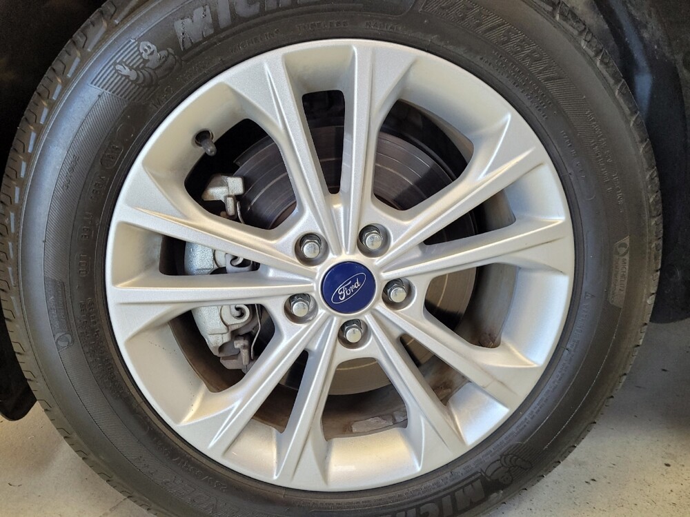 2017 Ford Escape in Fresno, CA 93726 - 18088467 31