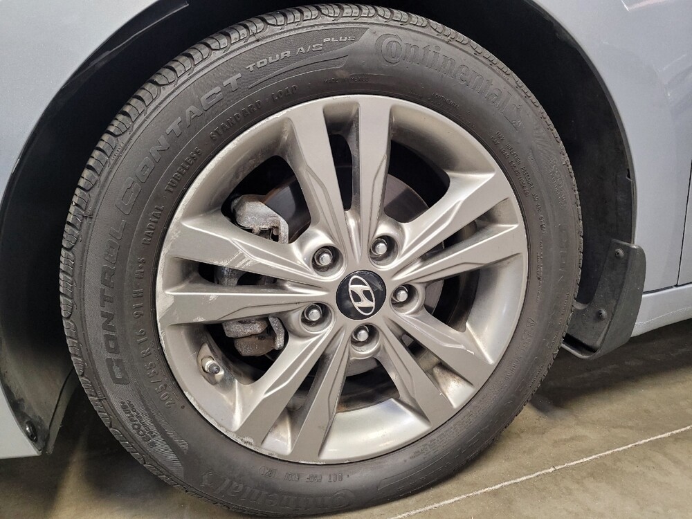 2017 Hyundai Elantra in Riverside, CA 92504 - 18088468 31