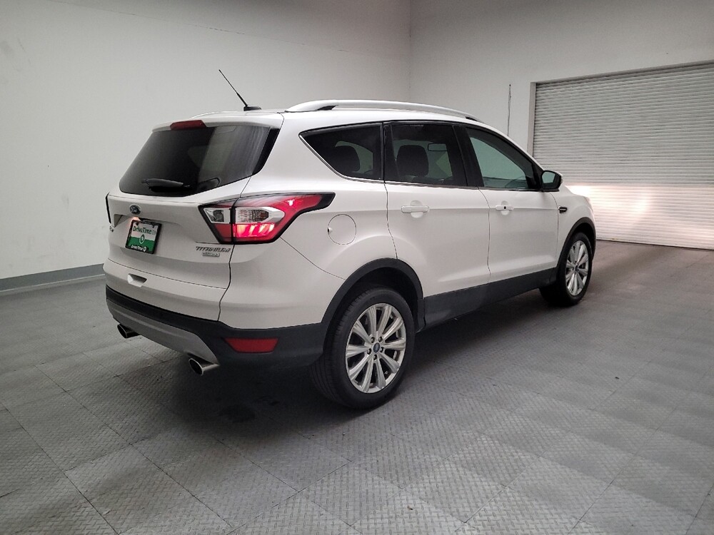 2017 Ford Escape in Montclair, CA 91763 - 18088476 9