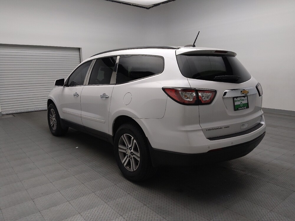 2017 Chevrolet Traverse in Tulsa, OK 74145 - 18088499 5