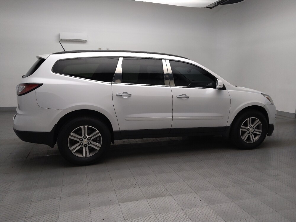 2017 Chevrolet Traverse in Tulsa, OK 74145 - 18088499 10