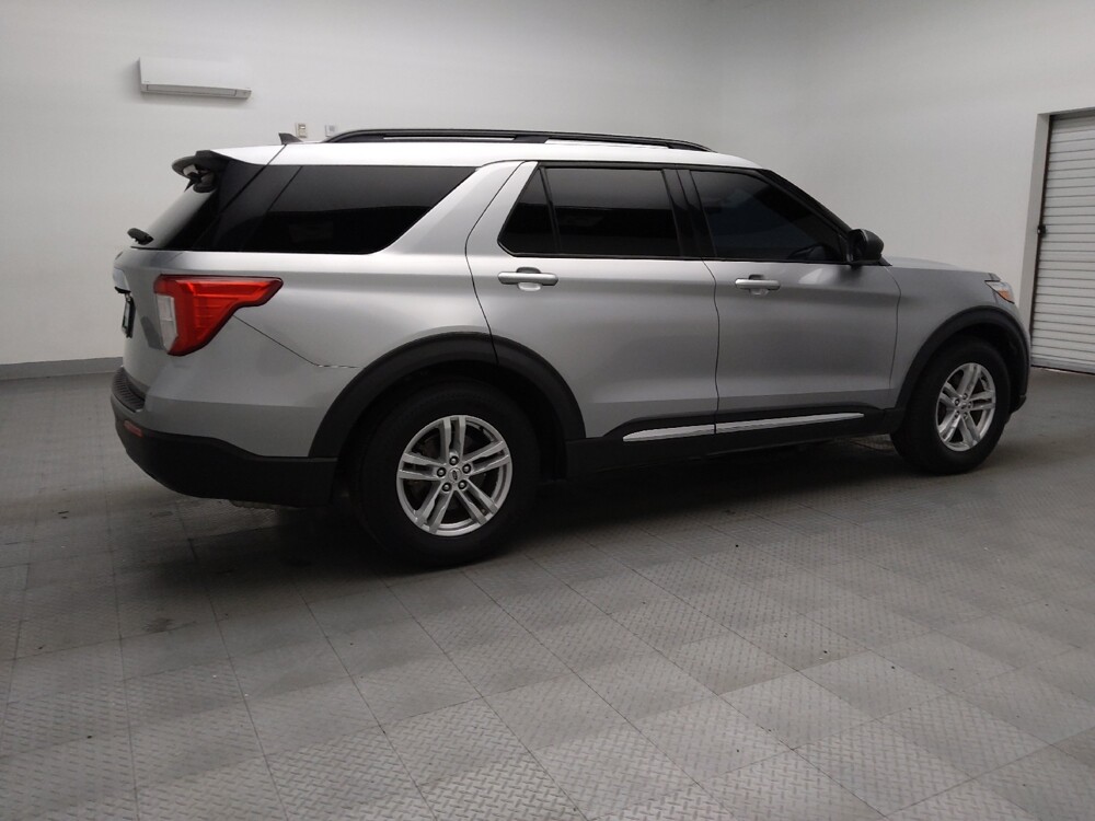 2021 Ford Explorer in Arlington, TX 76011 - 18088500 10
