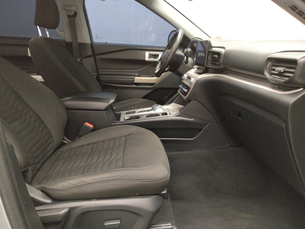 2021 Ford Explorer in Arlington, TX 76011 - 18088500 21