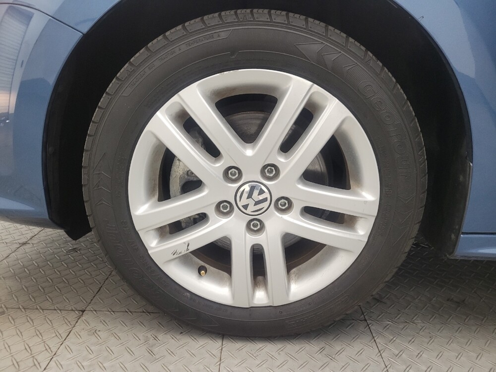 2018 Volkswagen Jetta in Phoenix, AZ 85015 - 18088507 31