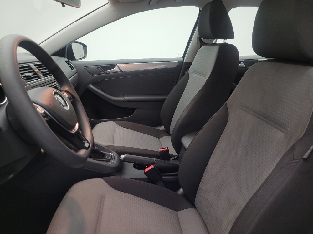 2018 Volkswagen Jetta in Phoenix, AZ 85015 - 18088507 17