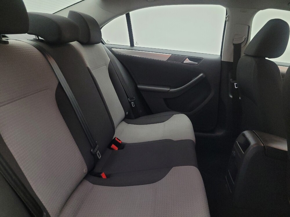 2018 Volkswagen Jetta in Phoenix, AZ 85015 - 18088507 19