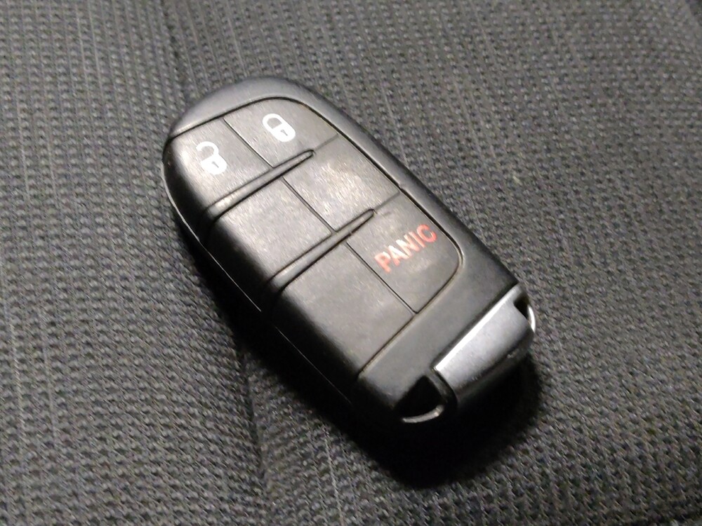 2016 Jeep Grand Cherokee in Phoenix, AZ 85015 - 18088509 32