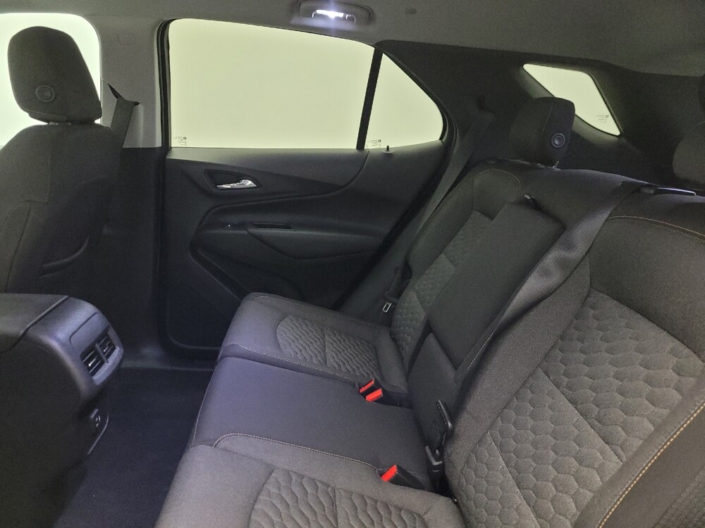 2020 Chevrolet Equinox in Glendale, AZ 85301 - 18088515 18