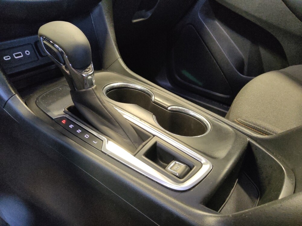 2020 Chevrolet Equinox in Glendale, AZ 85301 - 18088515 26