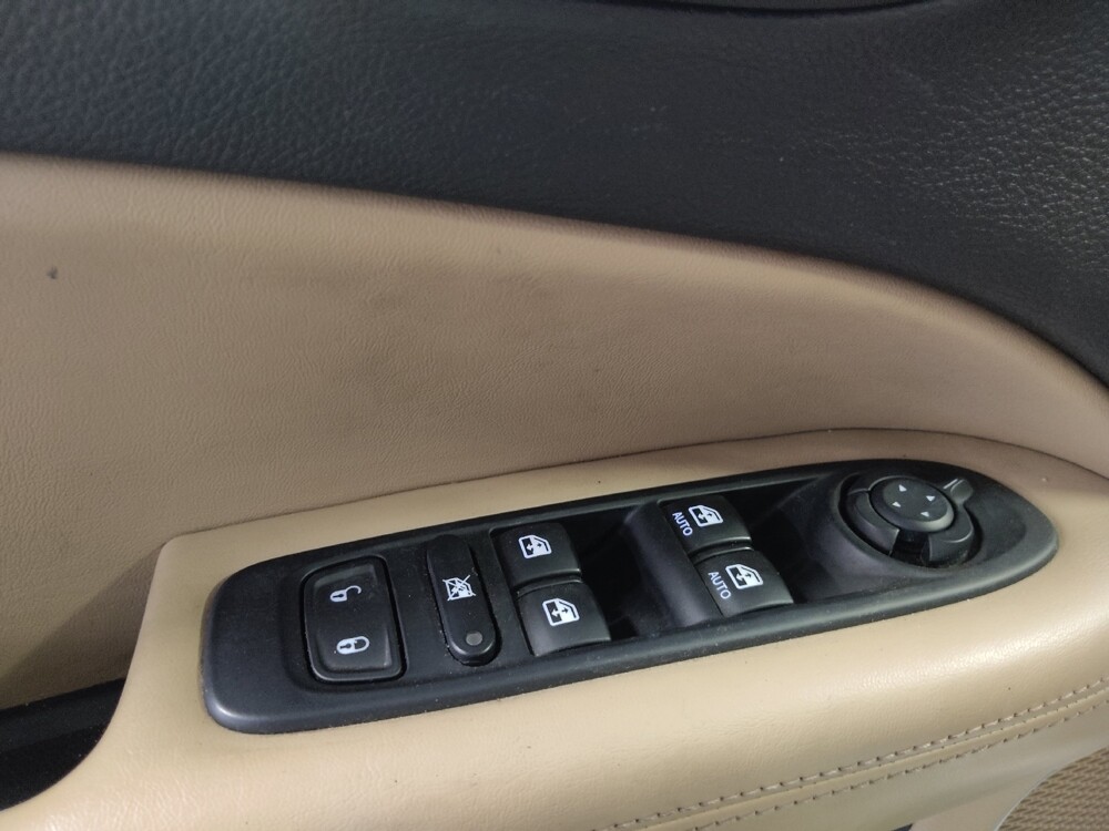 2018 Jeep Compass in Tampa, FL 33612 - 18088519 27