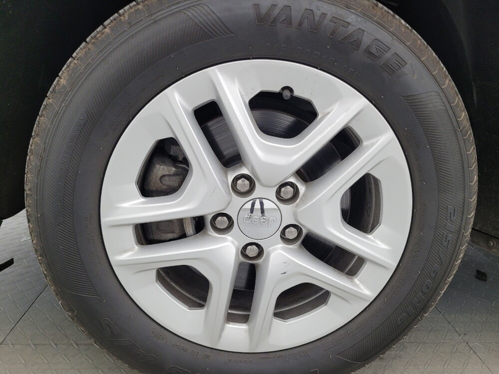 2018 Jeep Compass in Tampa, FL 33612 - 18088519 31