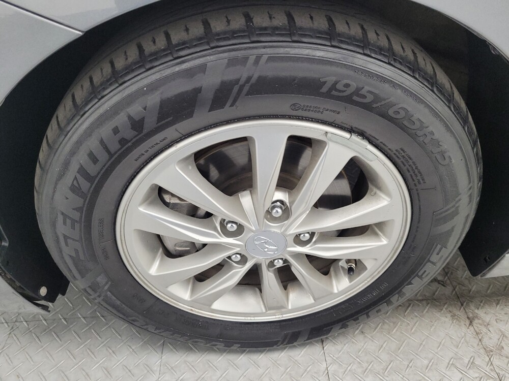 2020 Hyundai Elantra in Reno, NV 89502 - 18088527 31