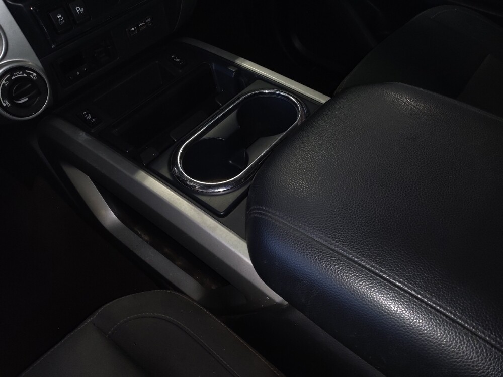 2019 Nissan Titan in Gainesville, FL 32609 - 18088532 26