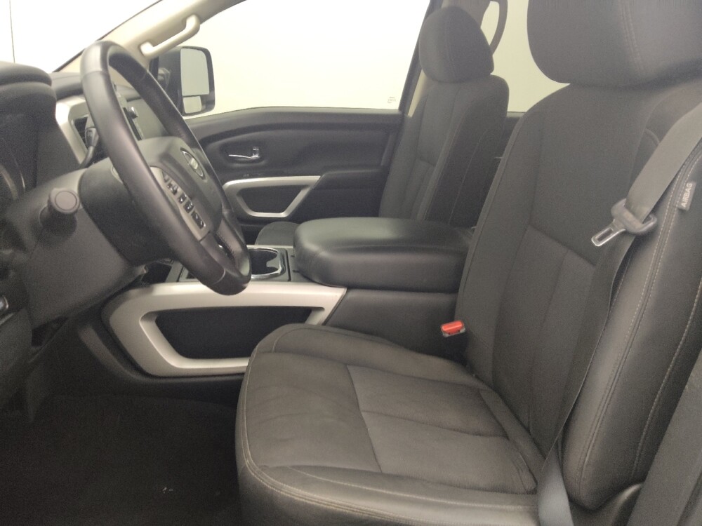 2019 Nissan Titan in Gainesville, FL 32609 - 18088532 17