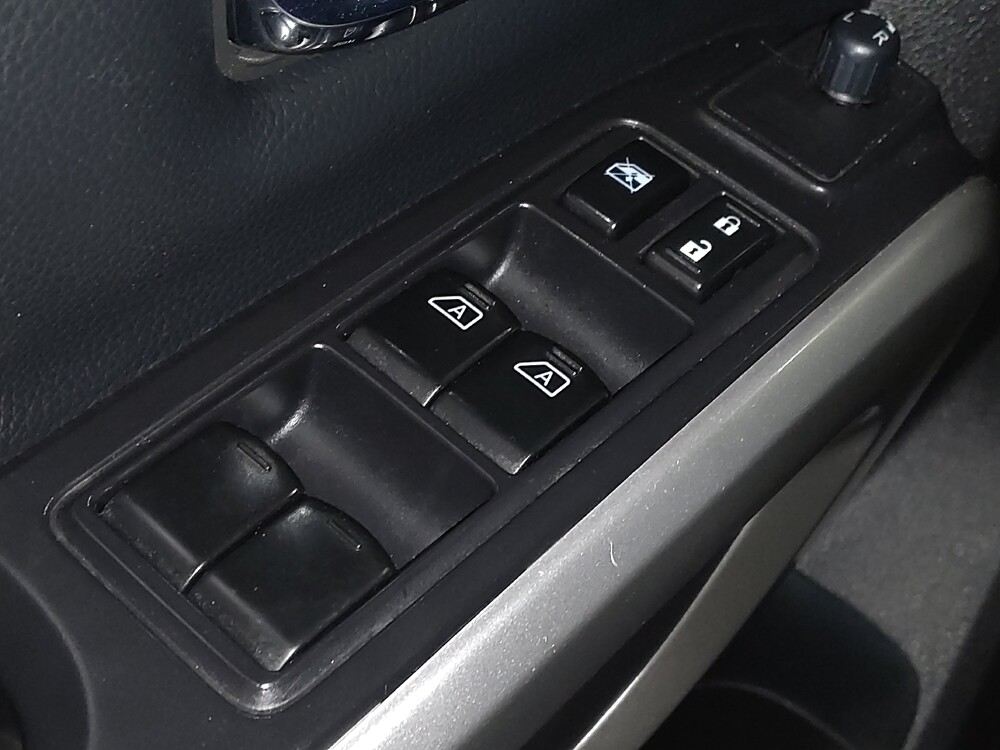 2019 Nissan Titan in Gainesville, FL 32609 - 18088532 27