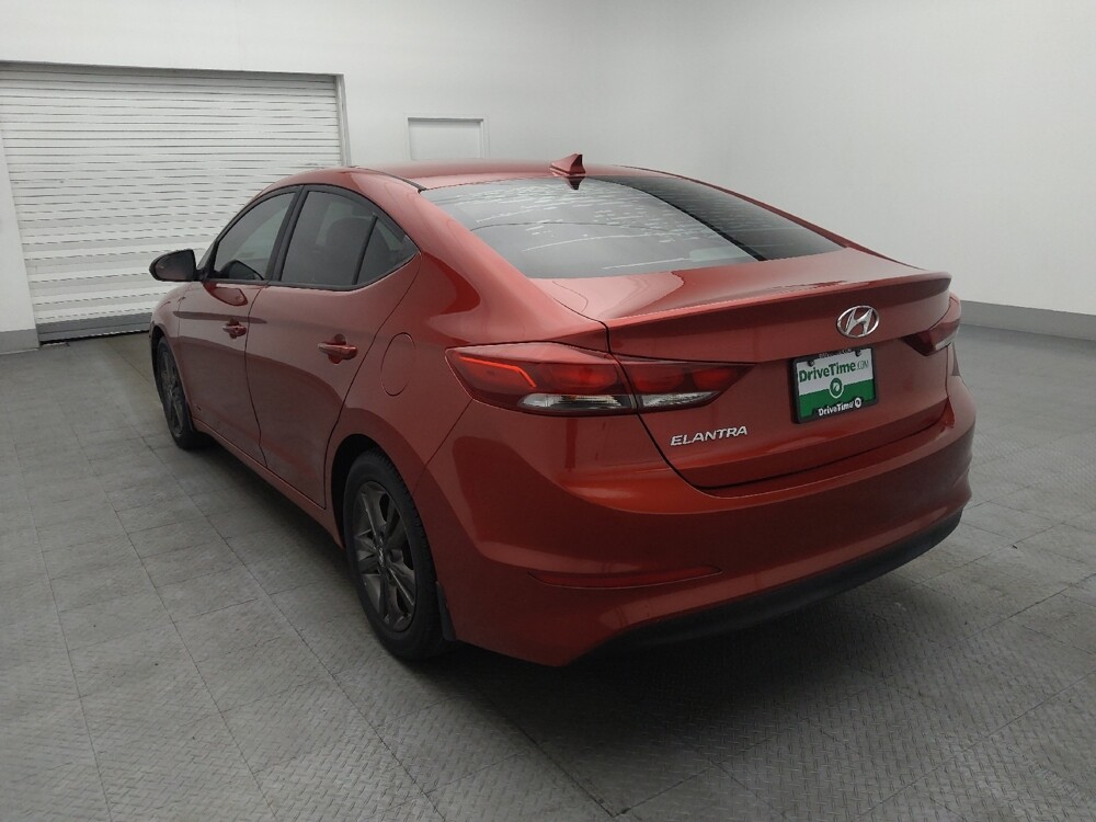 2017 Hyundai Elantra in Orlando, FL 32808 - 18088533 5