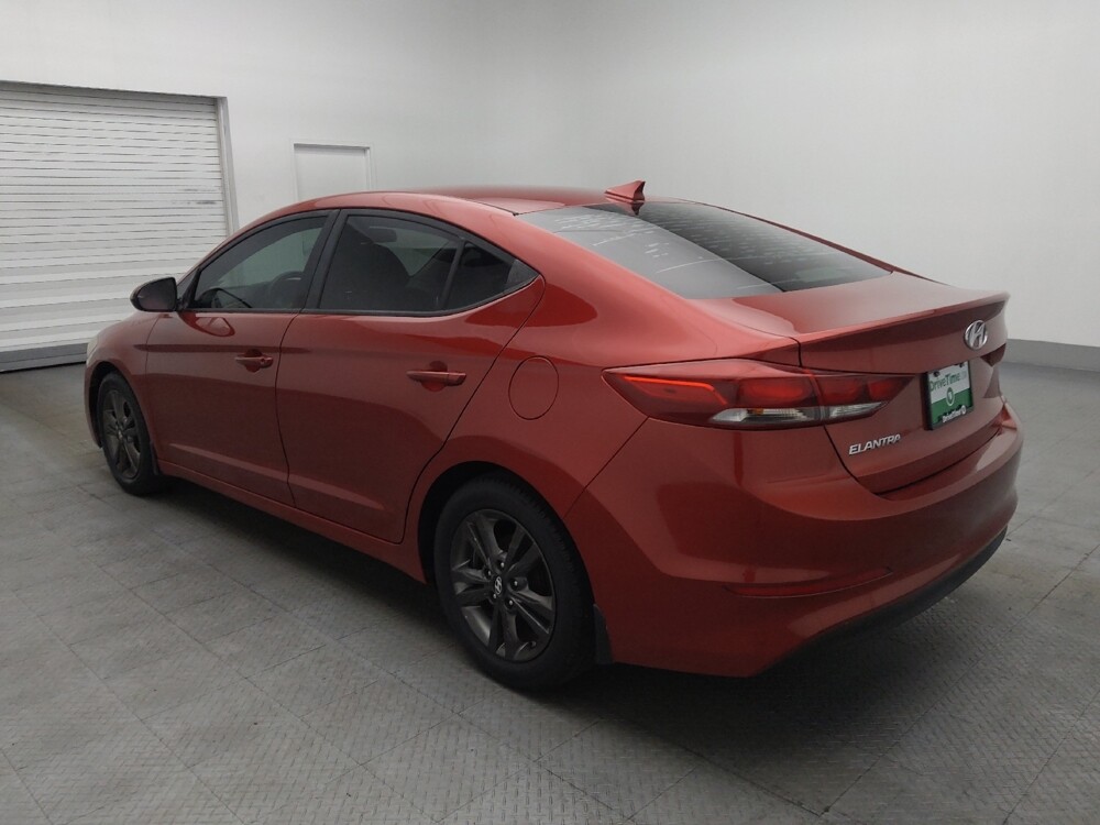 2017 Hyundai Elantra in Orlando, FL 32808 - 18088533 3