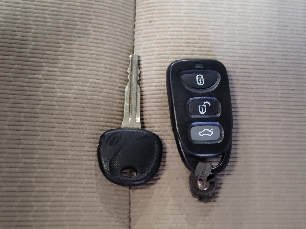 2017 Hyundai Elantra in Orlando, FL 32808 - 18088533 32