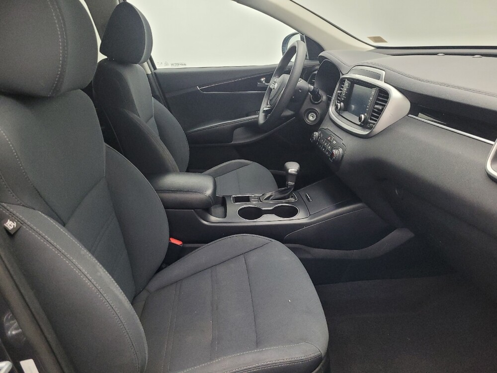 2019 Kia Sorento in Orlando, FL 32808 - 18088535 21