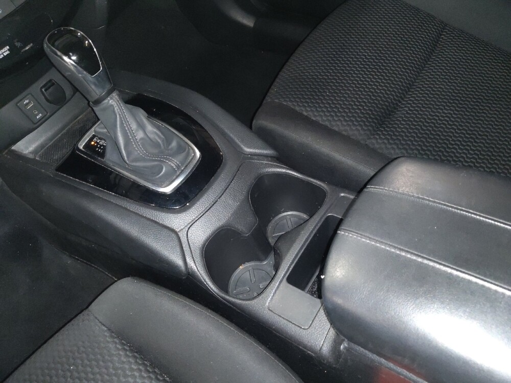 2018 Nissan Rogue Sport in Orlando, FL 32808 - 18088539 26