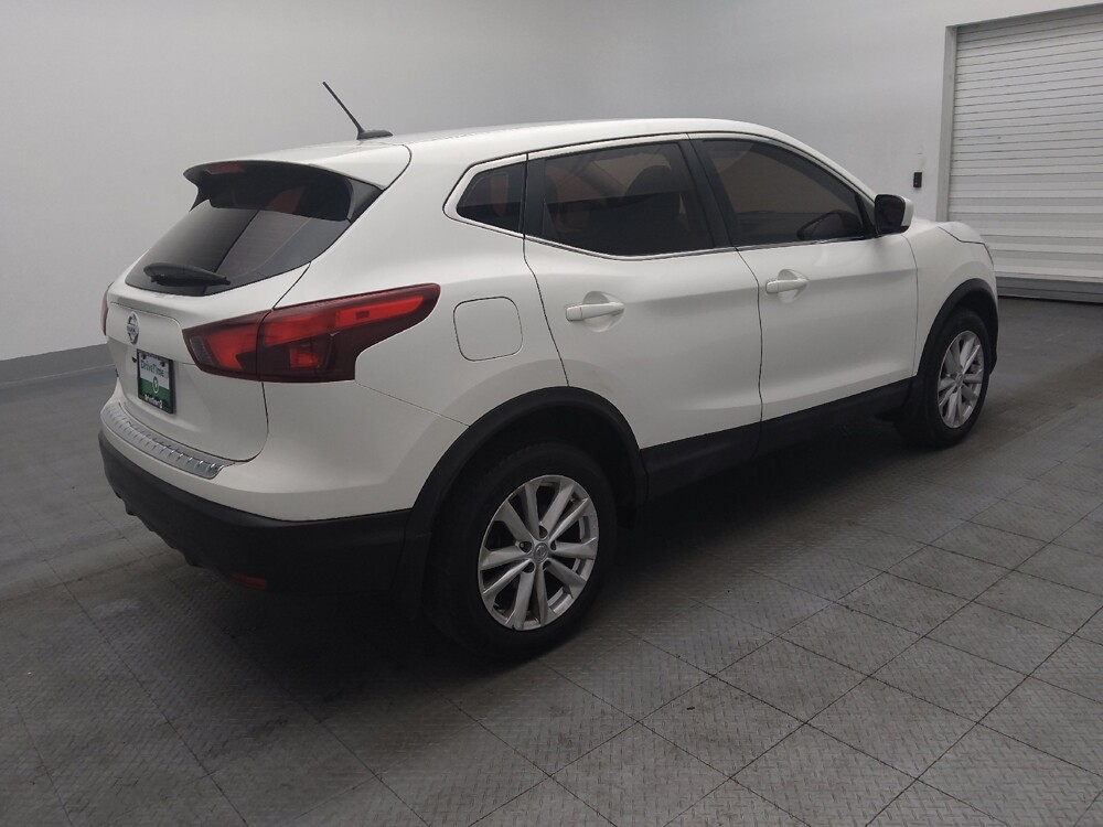 2018 Nissan Rogue Sport in Orlando, FL 32808 - 18088539 10