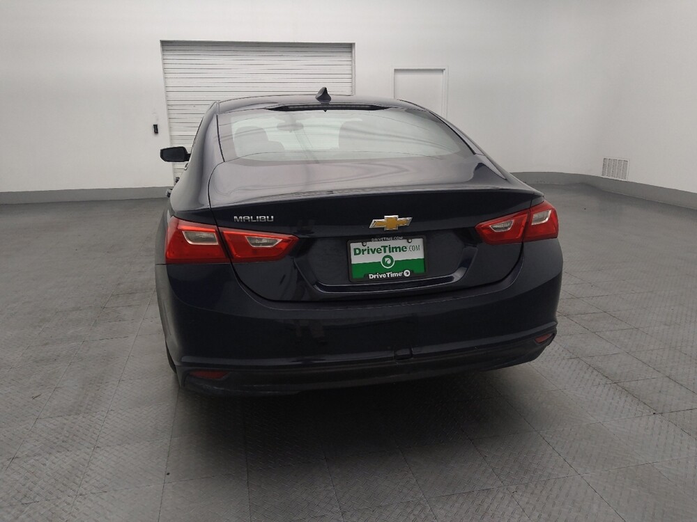 2018 Chevrolet Malibu in Mobile, AL 36606 - 18088542 6