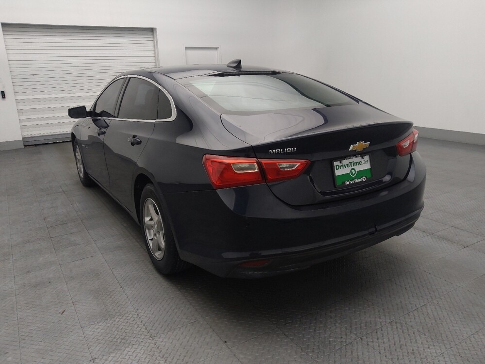 2018 Chevrolet Malibu in Mobile, AL 36606 - 18088542 5