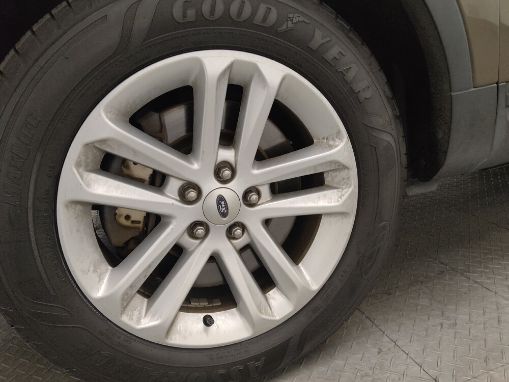 2015 Ford Explorer in Orlando, FL 32808 - 18088546 31