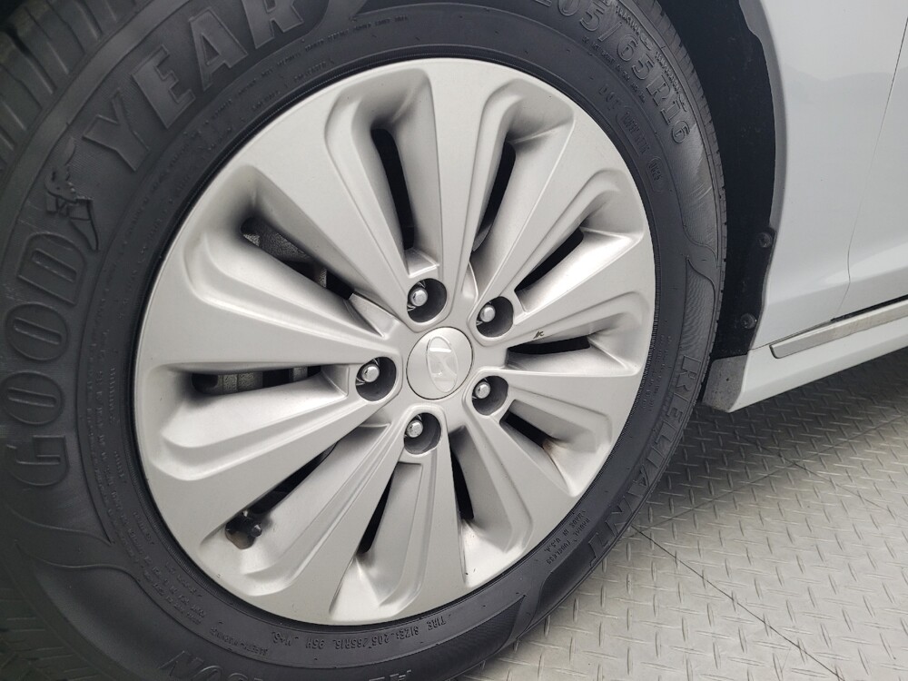 2017 Hyundai Sonata in Miami, FL 33157 - 18088550 31