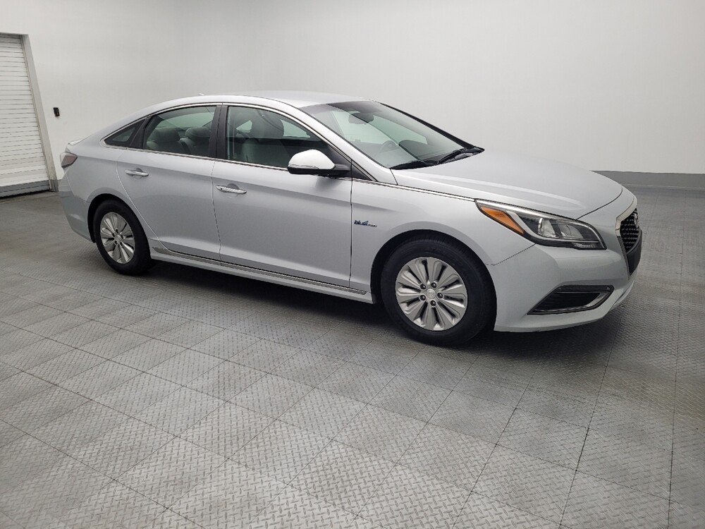 2017 Hyundai Sonata in Miami, FL 33157 - 18088550 11