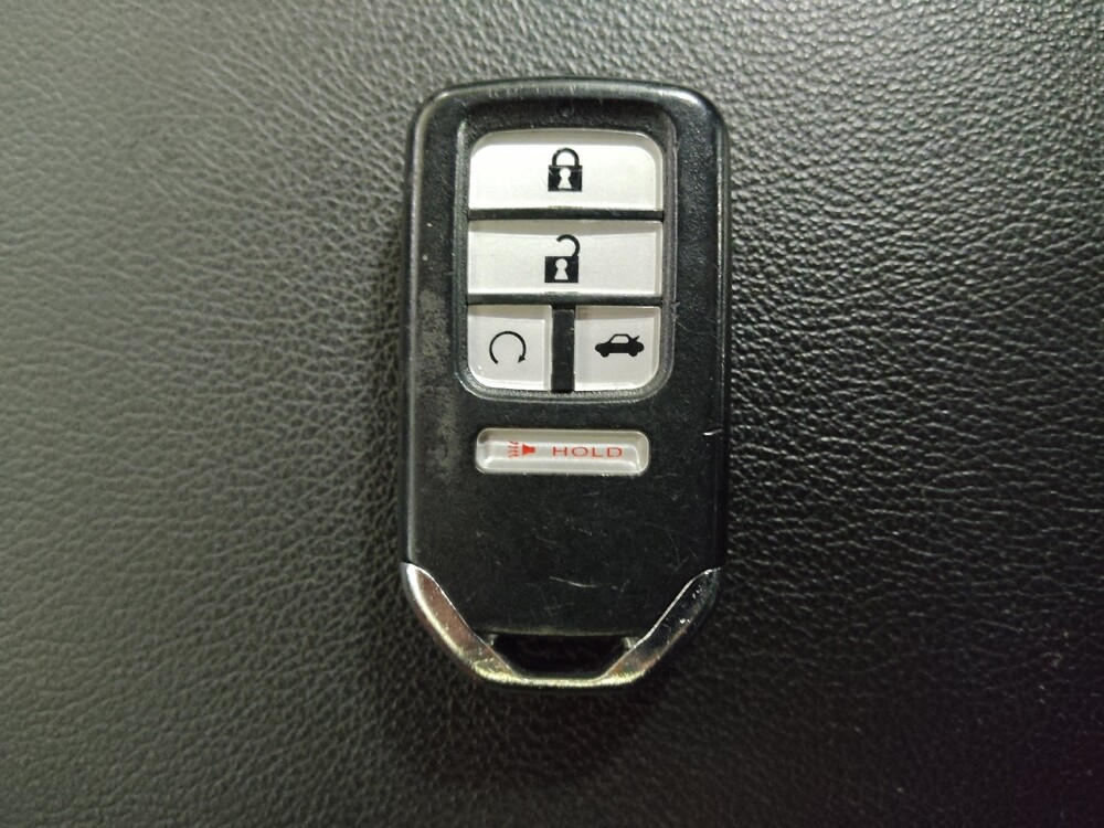 2020 Honda Accord in Greenville, NC 27834 - 18088555 32