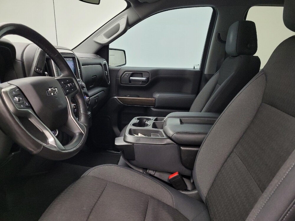 2019 Chevrolet Silverado 1500 in Raleigh, NC 27604 - 18088563 17