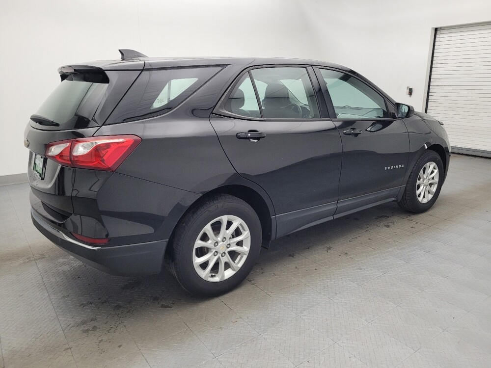 2018 Chevrolet Equinox in Raleigh, NC 27604 - 18088564 10