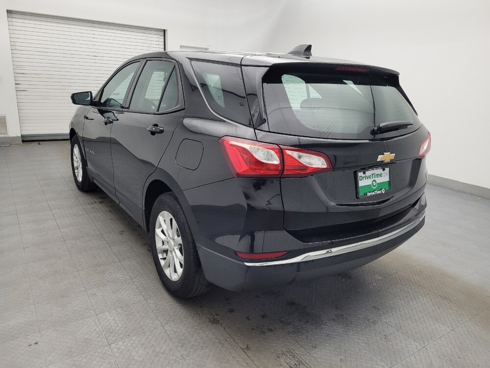 2018 Chevrolet Equinox in Raleigh, NC 27604 - 18088564 5