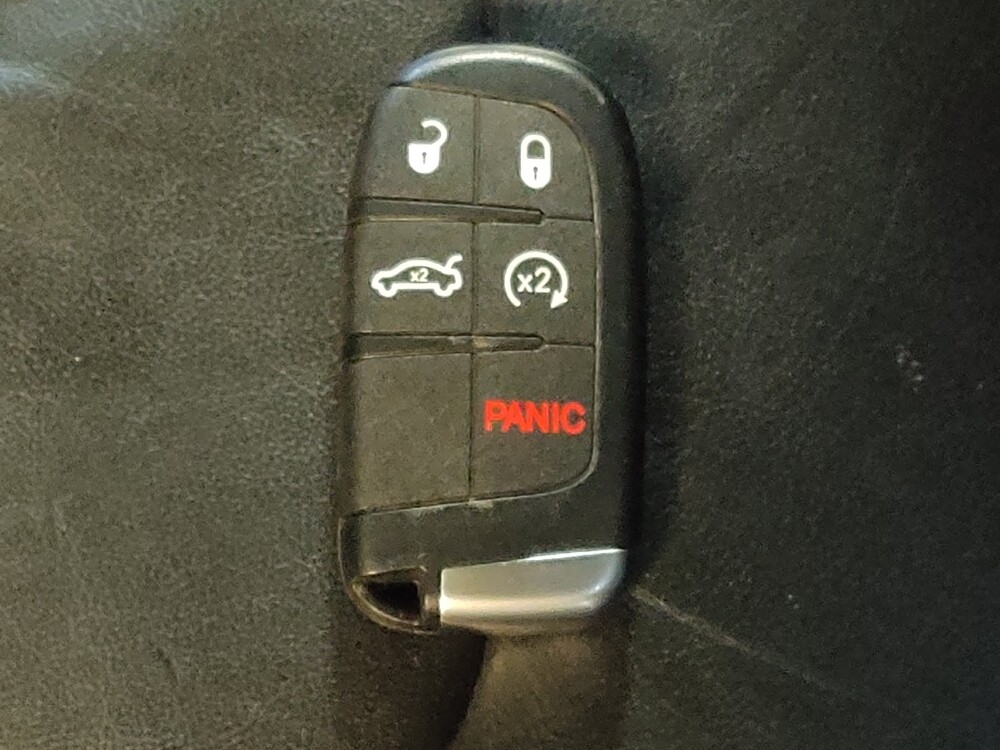 2018 Jeep Cherokee in Raleigh, NC 27604 - 18088565 32